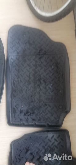 Автомобильные коврики резиновые volkswagen polo