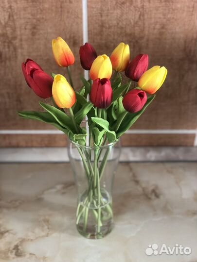 Цветы тюльпаны с имитацией воды