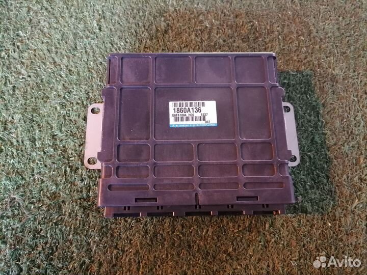 Блок управления двигателем 4G69 1860A136 Mitsubish
