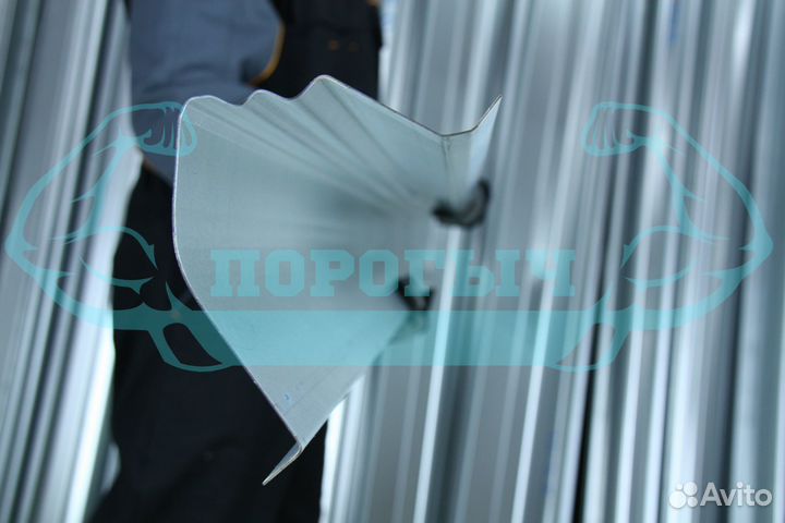 Ремотный порог Nissan Patfiender R50 левый