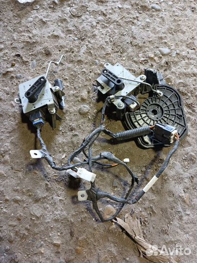 Моторчик заслонки печки Kia Spectra