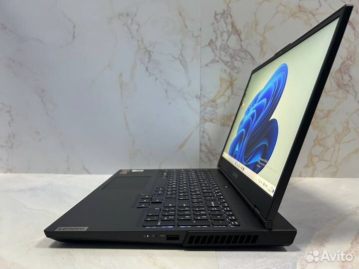 Игровой ноутбук Lenovo Legion 5-15ARH05H