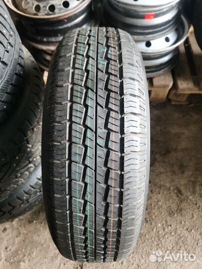 Toyo Tranpath A14 215/70 R15