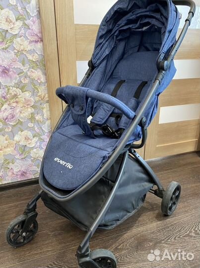 Прогулочная коляска