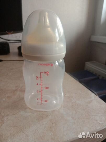 Бутылочки для кормления малыша