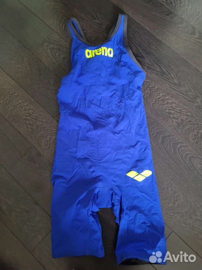 Гидрокостюм женский для плавания Арена 32