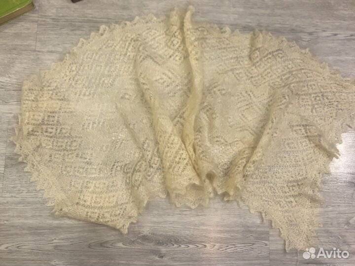 Оренбургская шаль 120х52