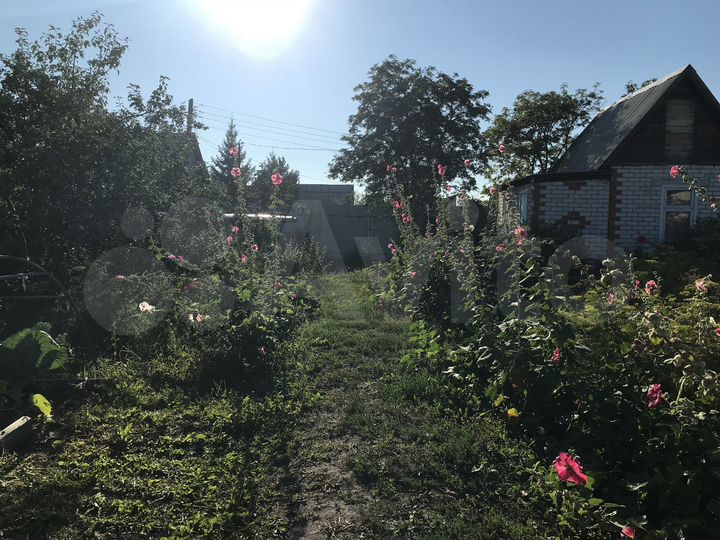 Дача 15 м² на участке 8 сот.