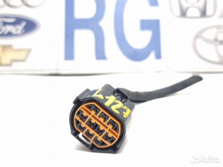 Фишка фары левая Hyundai I40 универсал 1.7 D4FD