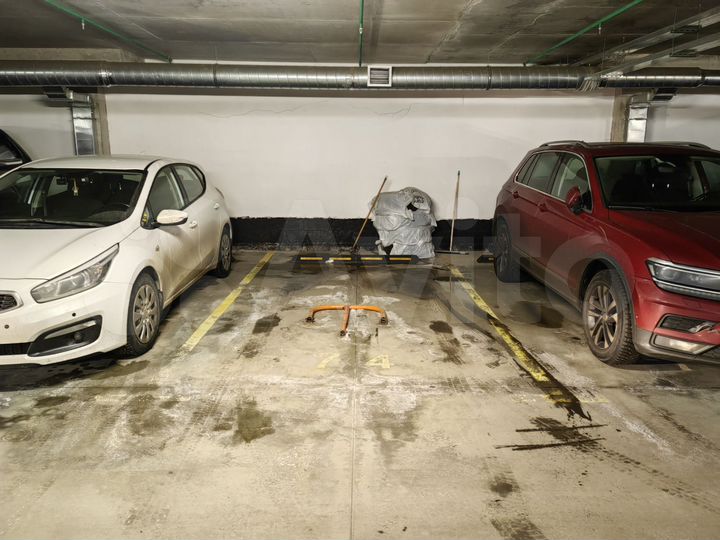 Машиноместо, 15 м²