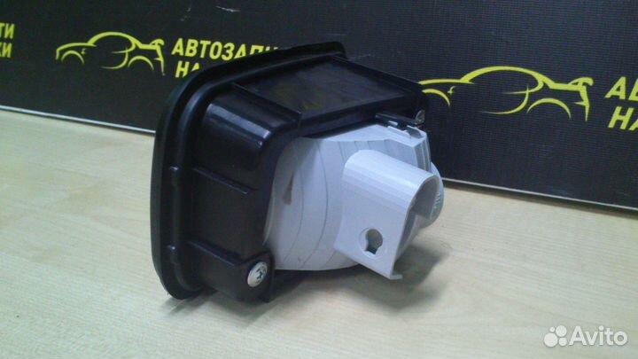 Катафот в задний бампер Mitsubishi Lancer 9