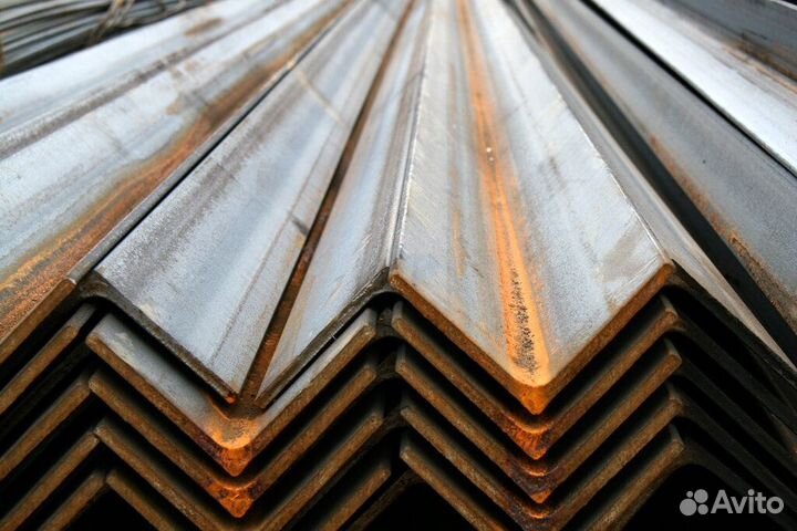 Уголок металлический