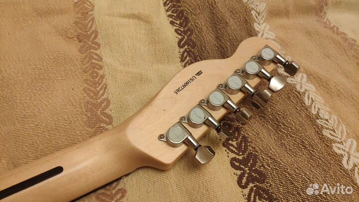 Реплика Fender Telecaster Blacktop серебристый