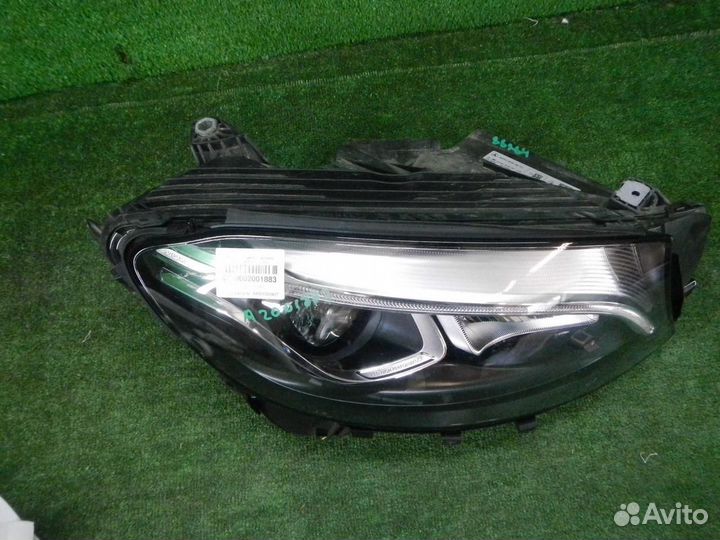 Фара правая Mercedes-Benz GLC