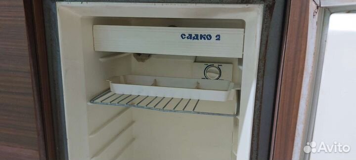 Холодильник бар Садко 2