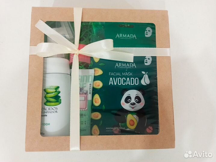 Подарочный набор косметики