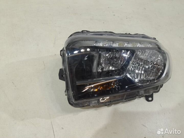 Фара левая LADA X-Ray 2015