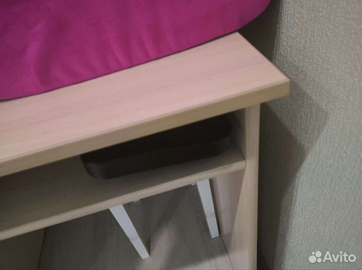 Стол письменный