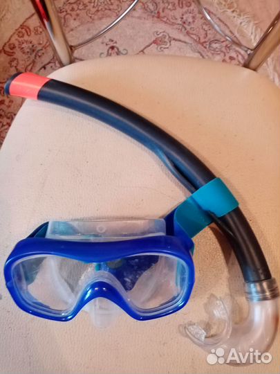 Маска для подводного плавания с трубкой