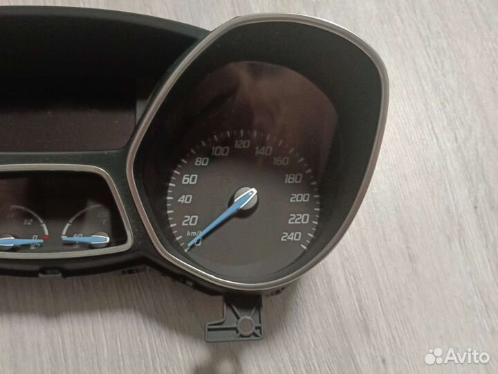 Щиток приборов ford focus 3