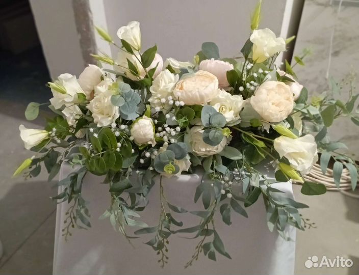 Композиция из цветов для свадьбы