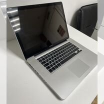 Macbook pro 15, i7/8/256