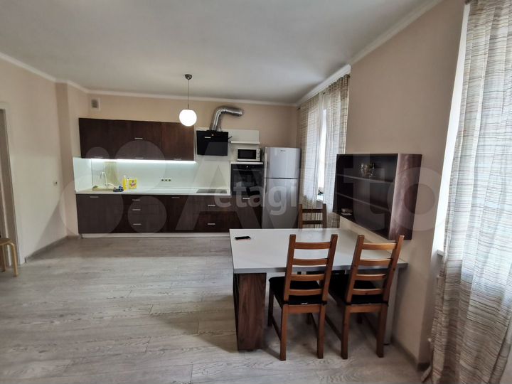 2-к. квартира, 98 м², 2/9 эт.