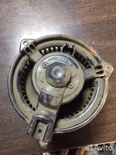 Моторчик печки Lexus GS300