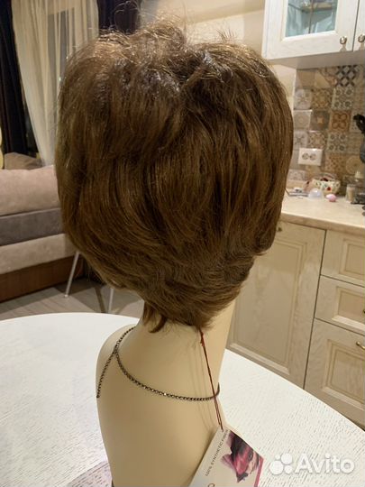 Парик женский