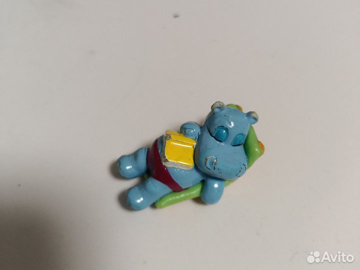 Фигурки Киндер 90-е