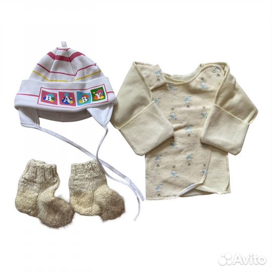 Шапочки чепчики носочки для новорожденного
