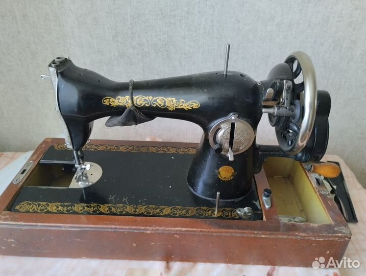 Швейная машинка