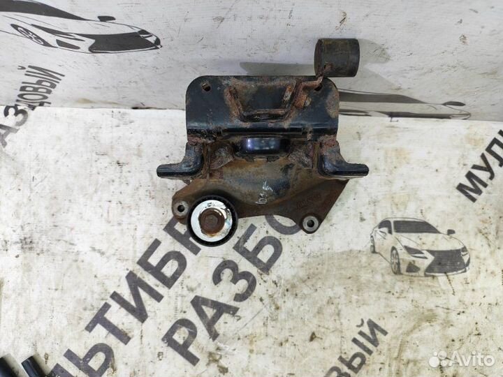 Кронштейн двигателя Chevrolet Cobalt