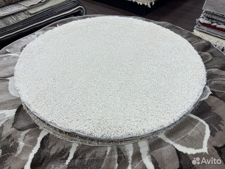Ковры новые,с высоким ворсом 1х1м, круглые