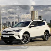 Toyota RAV4 2.0 CVT, 2018, 113 700 км, с пробегом, цена 2 690 000 руб.