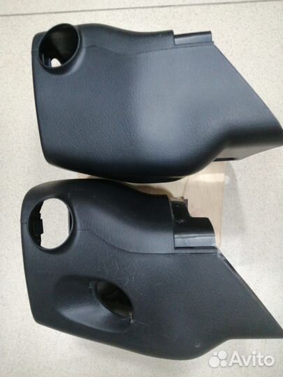 Кожух рулевой колонки Toyota Rav4 30