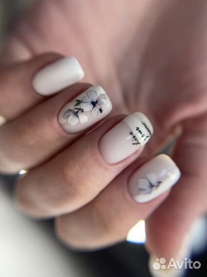 Маникюр,педикюр,гель-лак