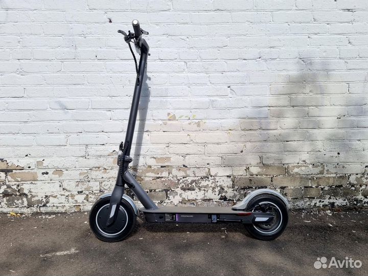 Электросамокат Hiper Triumph X101 Space Gray