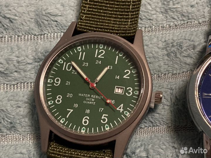 Наручные часы кварцевые