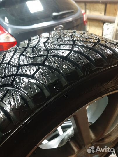 Dunlop SP Winter Ice 03 215/50 R17 95T