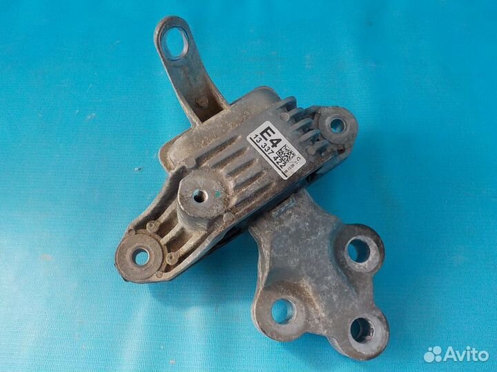 Опора двигателя (подушка) левая opel Astra J 2010