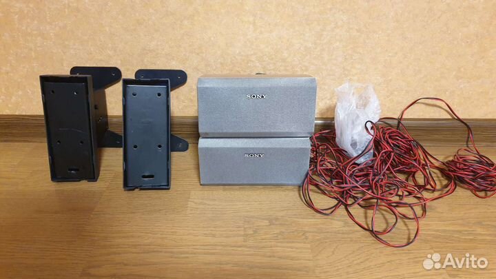 Колонки Sony с кронштейном