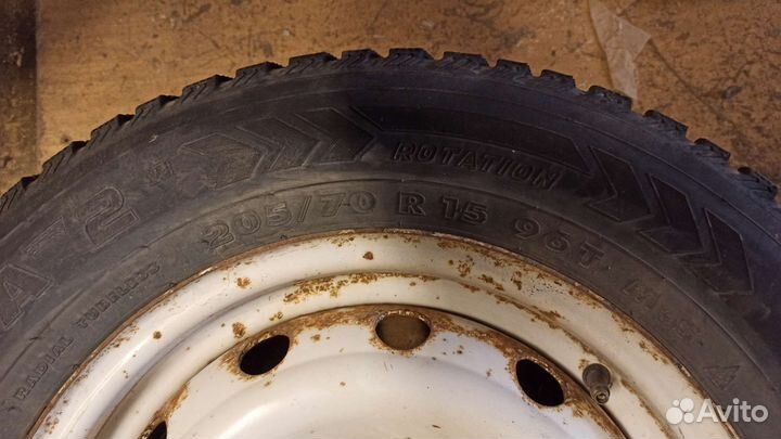 Nokian Tyres Hakkapeliitta 2 205/70 R15