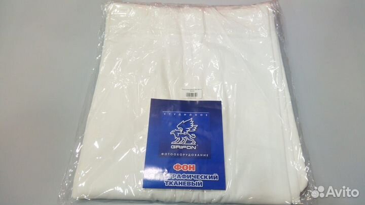 Белый тканевый фон Grifon B-94 (300х360см)