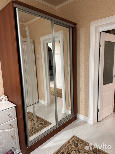 Шкаф купе с зеркалом бу