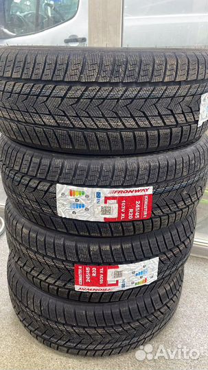 Roadmarch Snowrover 868 255/45 R20