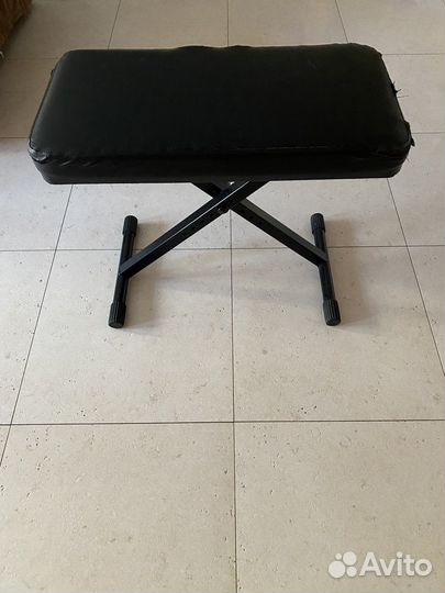Банкетка для фортепиано