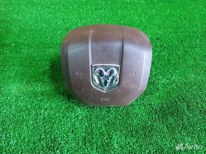 Dodge RAM подушка безопасности водителя 1EF19gtvah