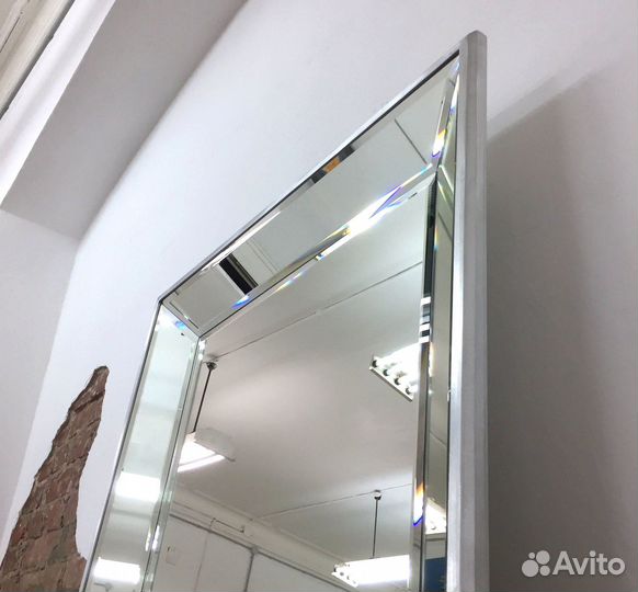 Резка стекла и зеркал профессиональная