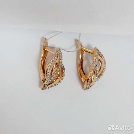 Золотые серьги